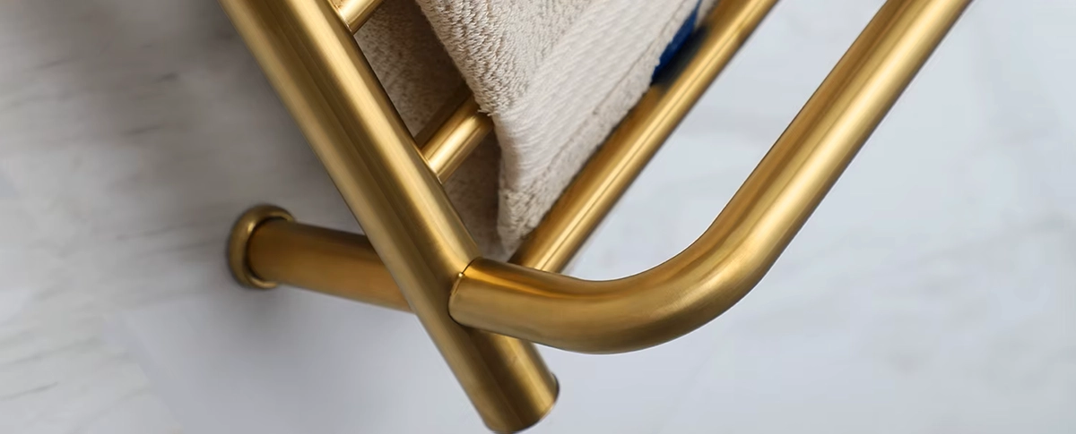 Sèche-serviettes électrique Bora 180W doré